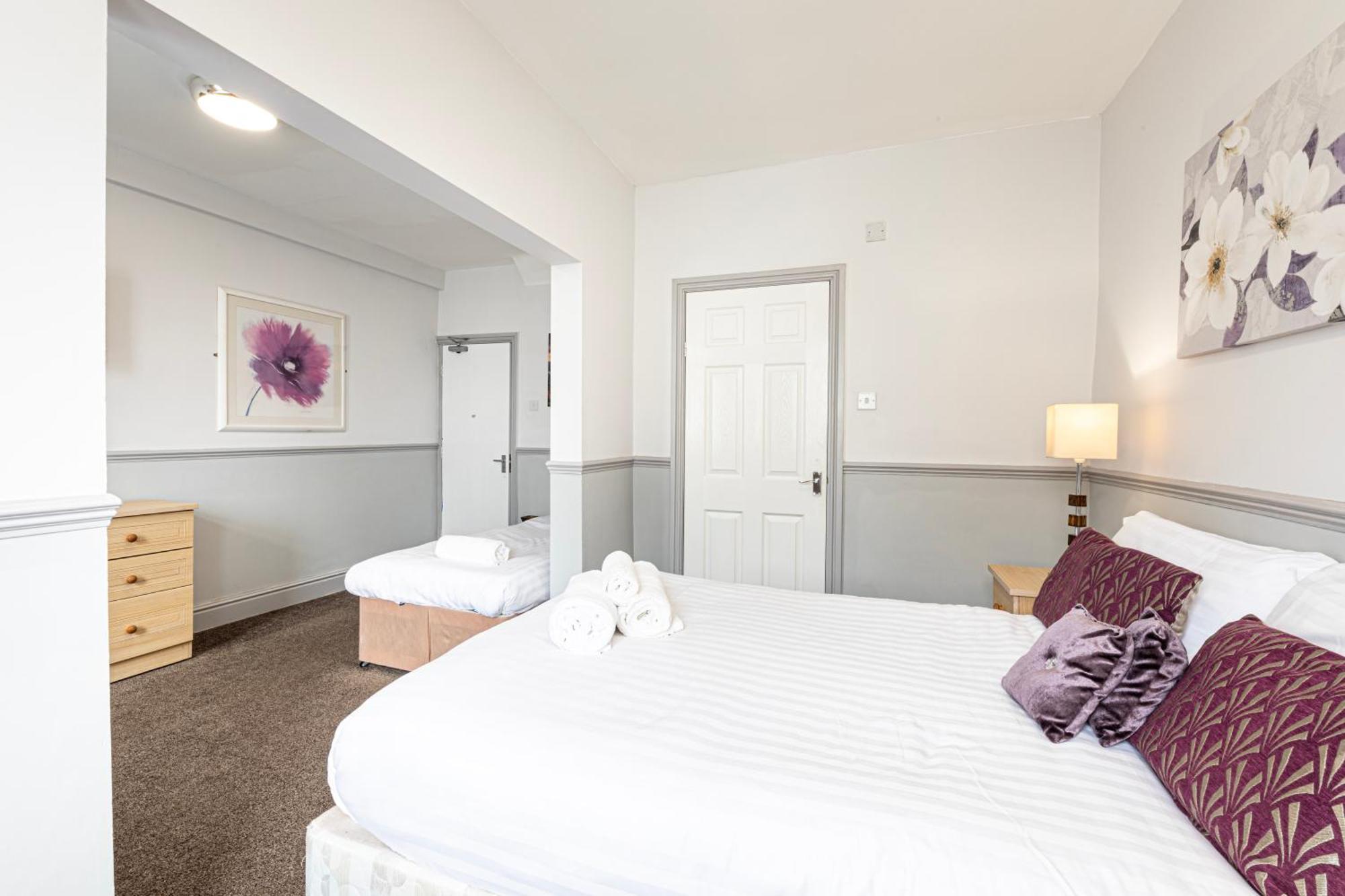 The Manor Hotel Llandudno Extérieur photo