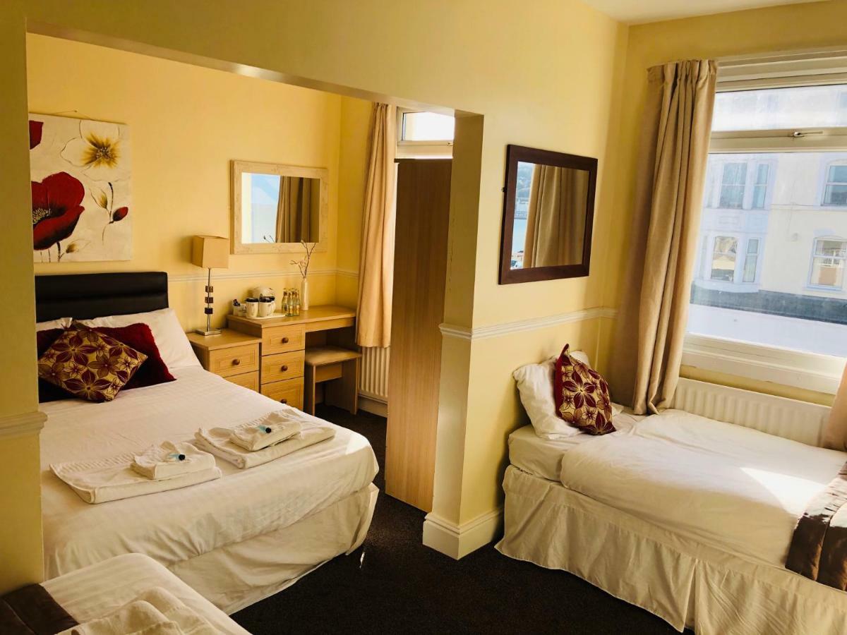 The Manor Hotel Llandudno Extérieur photo